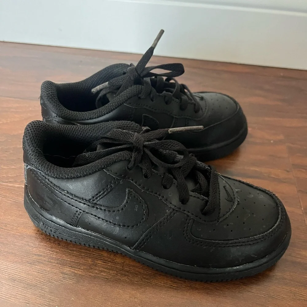 Nike this lightly